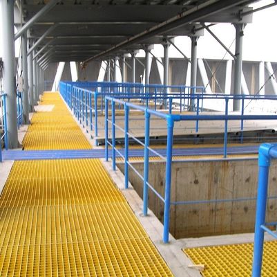 耐久性のあるサポート 工業設計 グラスファイバー歩道手掛かり