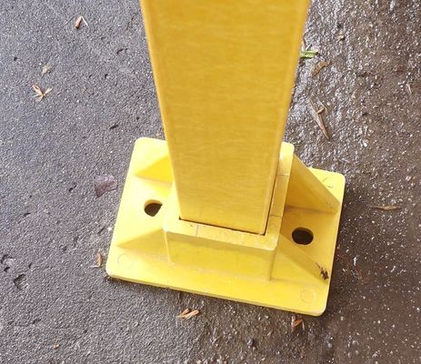 隔離されたハンドレール保護のためのカスタマイズされた高強度プルトラス FRP 安全フェンス