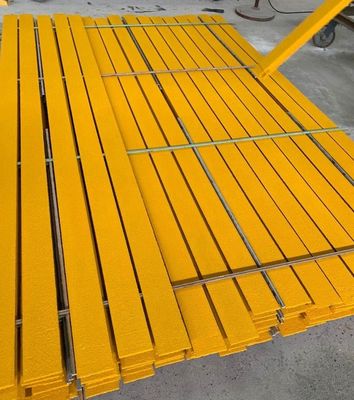 グラスファイバー FRP ストライプ 階段 ランプ 歩道 1m から 11.6m 長さ