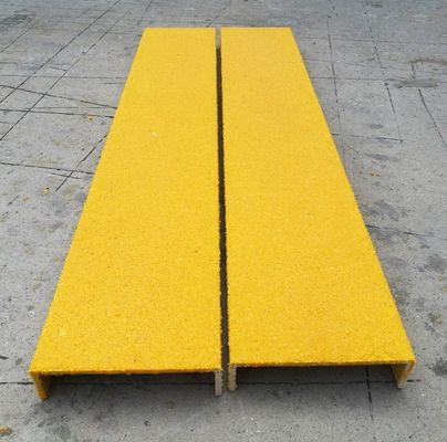高速道路での滑り防止階段のための滑り防止のFRPの梯形台