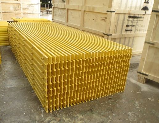 長期使用寿命 プルトラス FRP ドックグリッティング 歩道 40% オープン エリアと切断