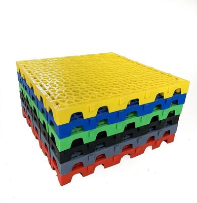 40x40x4.0cm 簡単に洗車やガレージの床カバーのためのPP互換性プラスチックマット