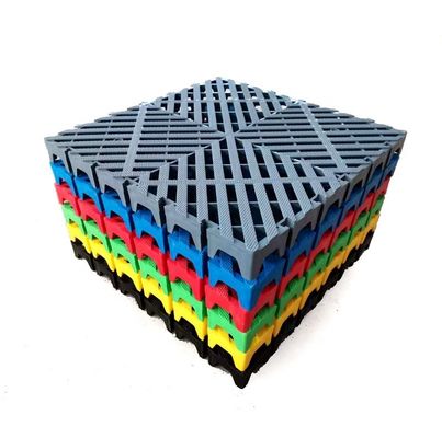50x50x5.0cm プラスチックガレージ床マット 洗車工場 工業デザインスタイル