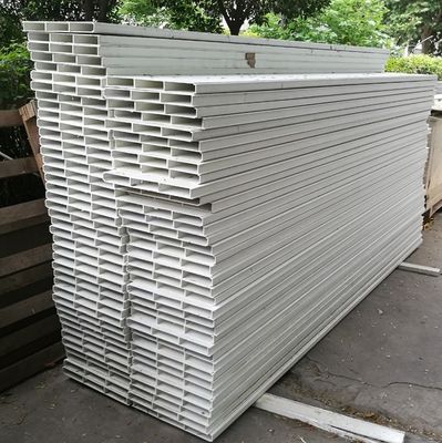 冷却塔のためのパルトラスの抗腐蝕FRP製品 40%オープンエリアと耐久性設計