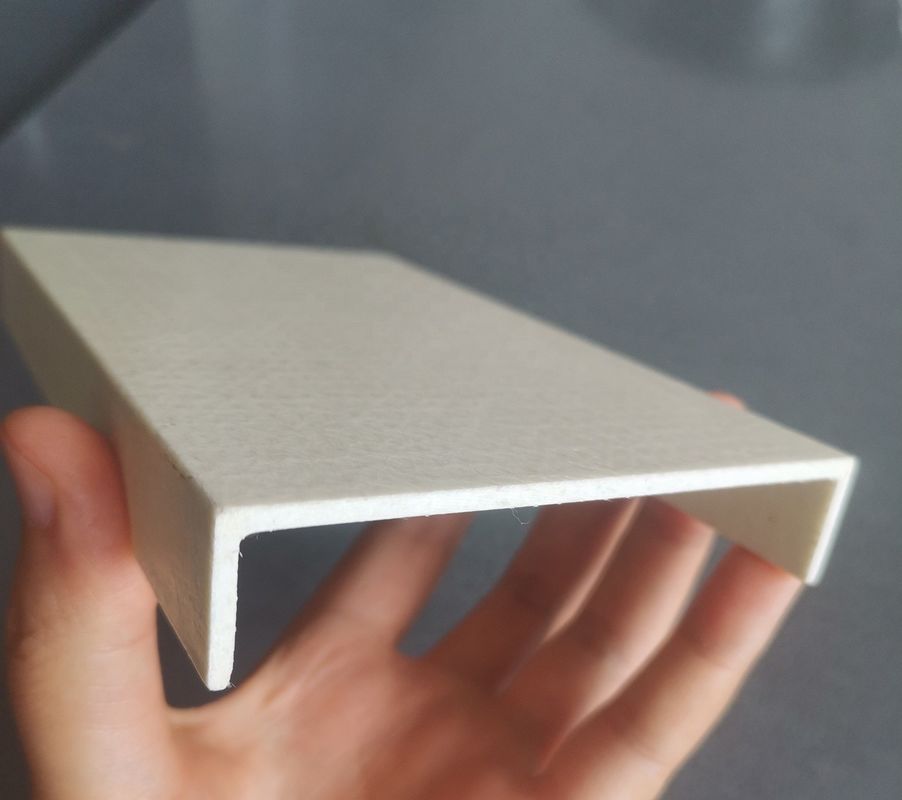 パーソナライズされた要求に応じて構造のサポートのためのプルトラス FRPチャネル/I ビーム